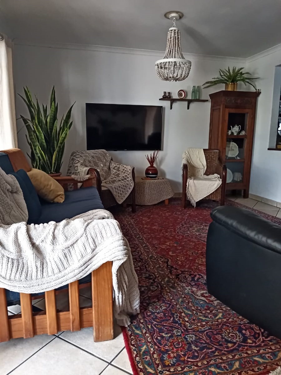 To Let 2 Bedroom Property for Rent in Bellwater Park Western Cape